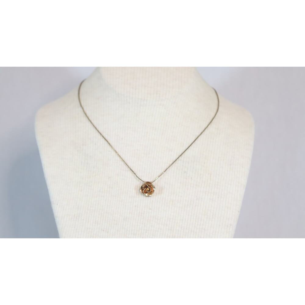 💎Flower Pendant Necklace Dainty Gold Tone Chain